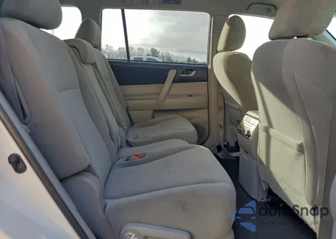 2012 Toyota Highlander Base z USA, uszkodzony, nr VIN 5TDBK3EH8CS100741